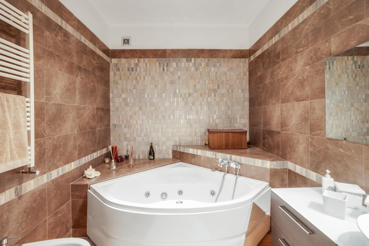 *Movies & Books* Stylish House With Jacuzzi Apartment Bari Exterior photo