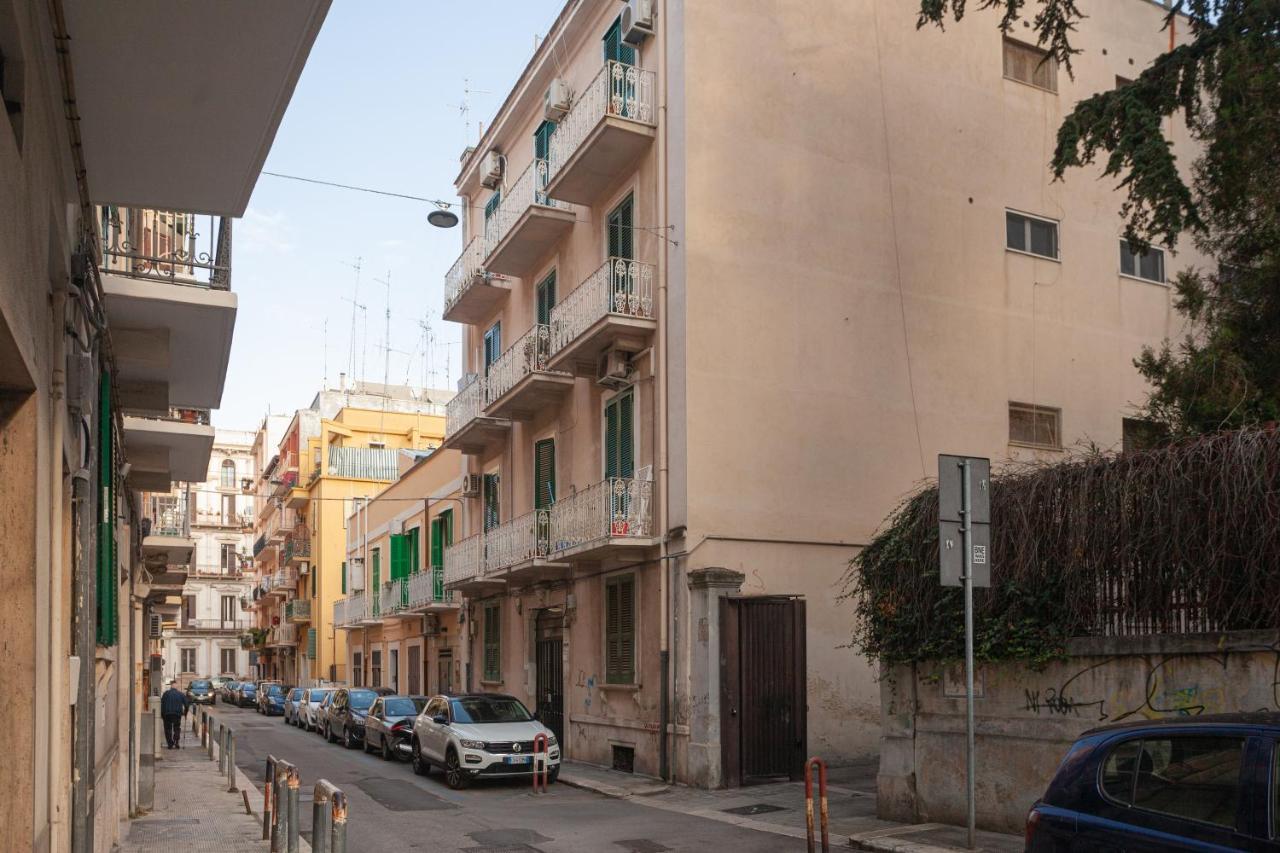 *Movies & Books* Stylish House With Jacuzzi Apartment Bari Exterior photo